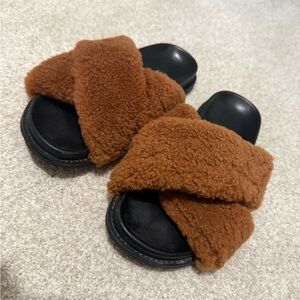 Journee Women's Dalynnda Slippers